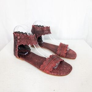 Bali Elf Midsummer Scalloped Burgundy Red Sandals - Size 7.5